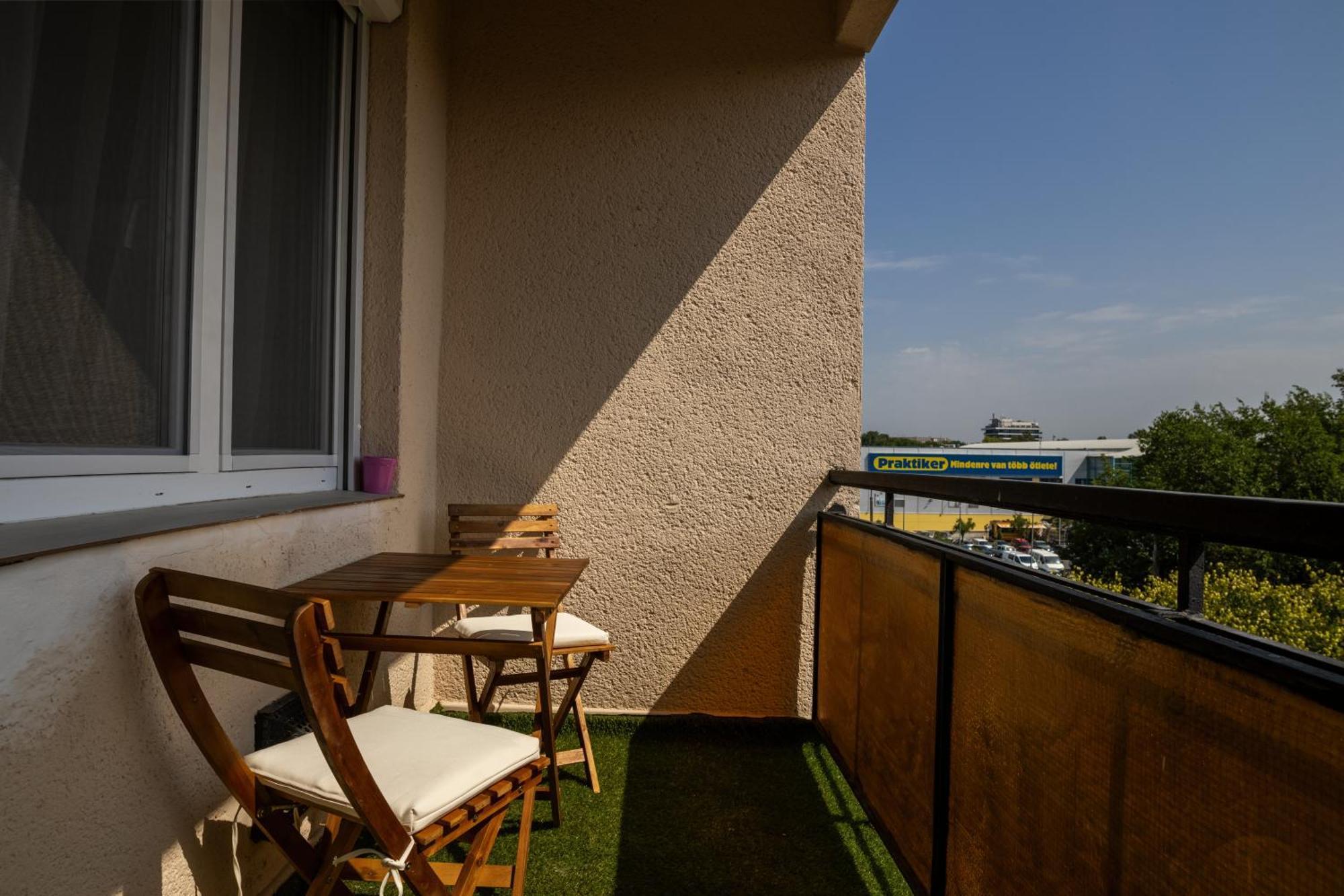 Malompark Apartman With Free Parking Debrecen Eksteriør bilde