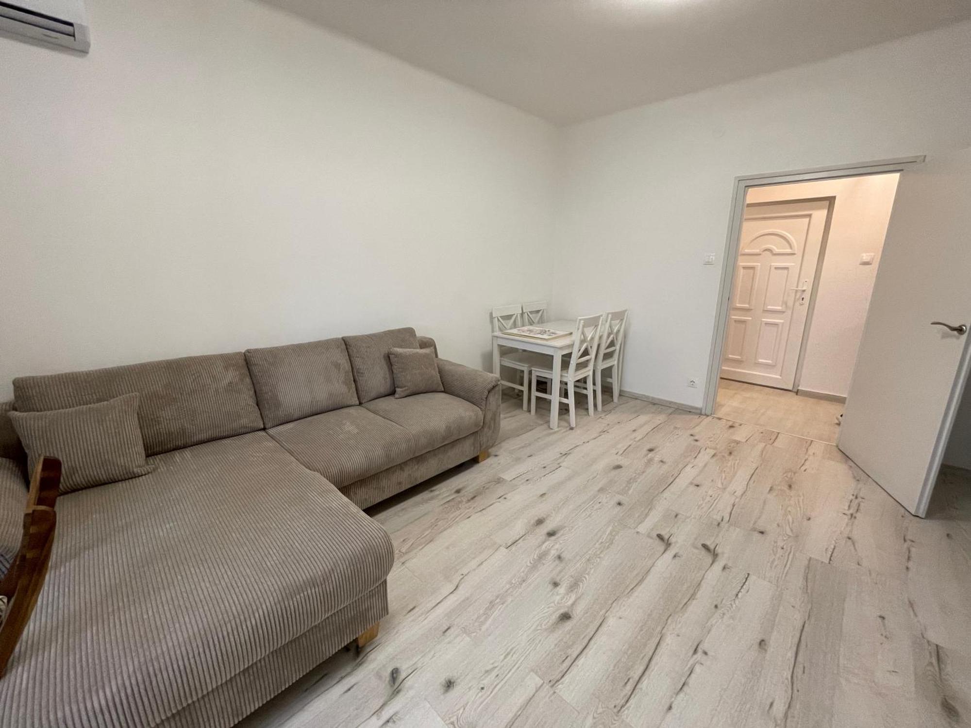 Malompark Apartman With Free Parking Debrecen Eksteriør bilde